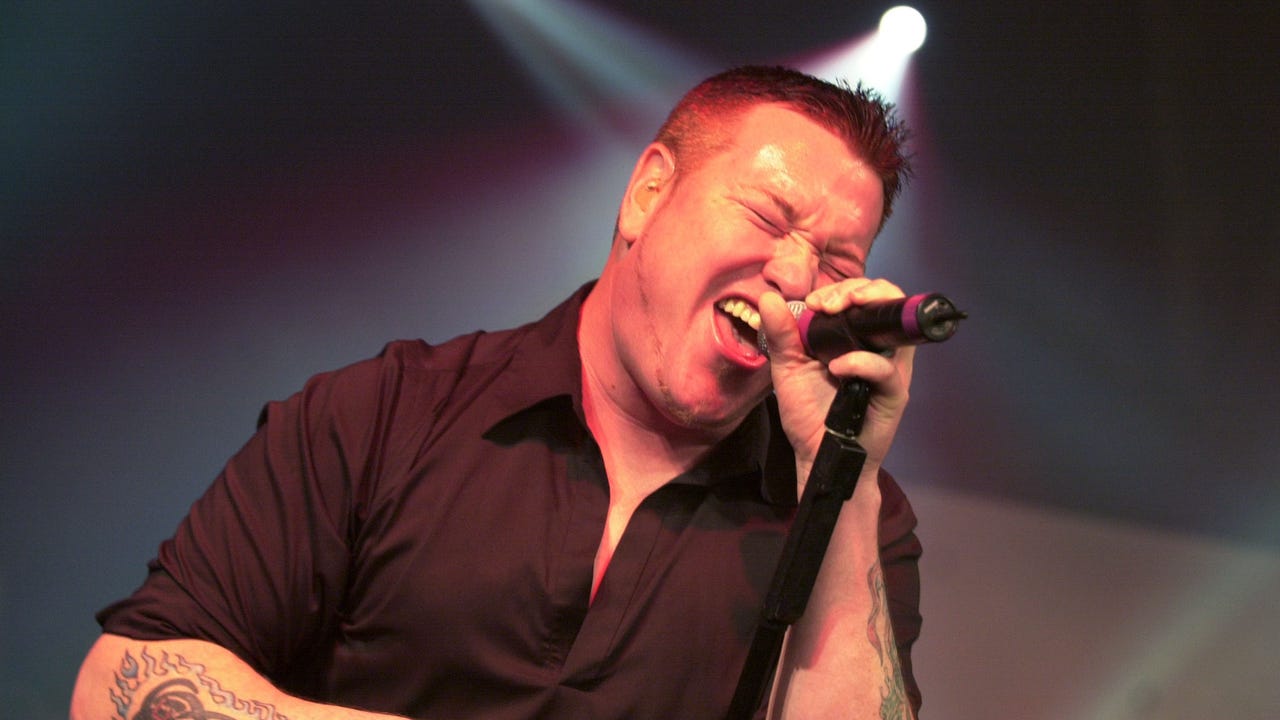 Smash Mouth's Steve Harwell on hiatus due to heart issues