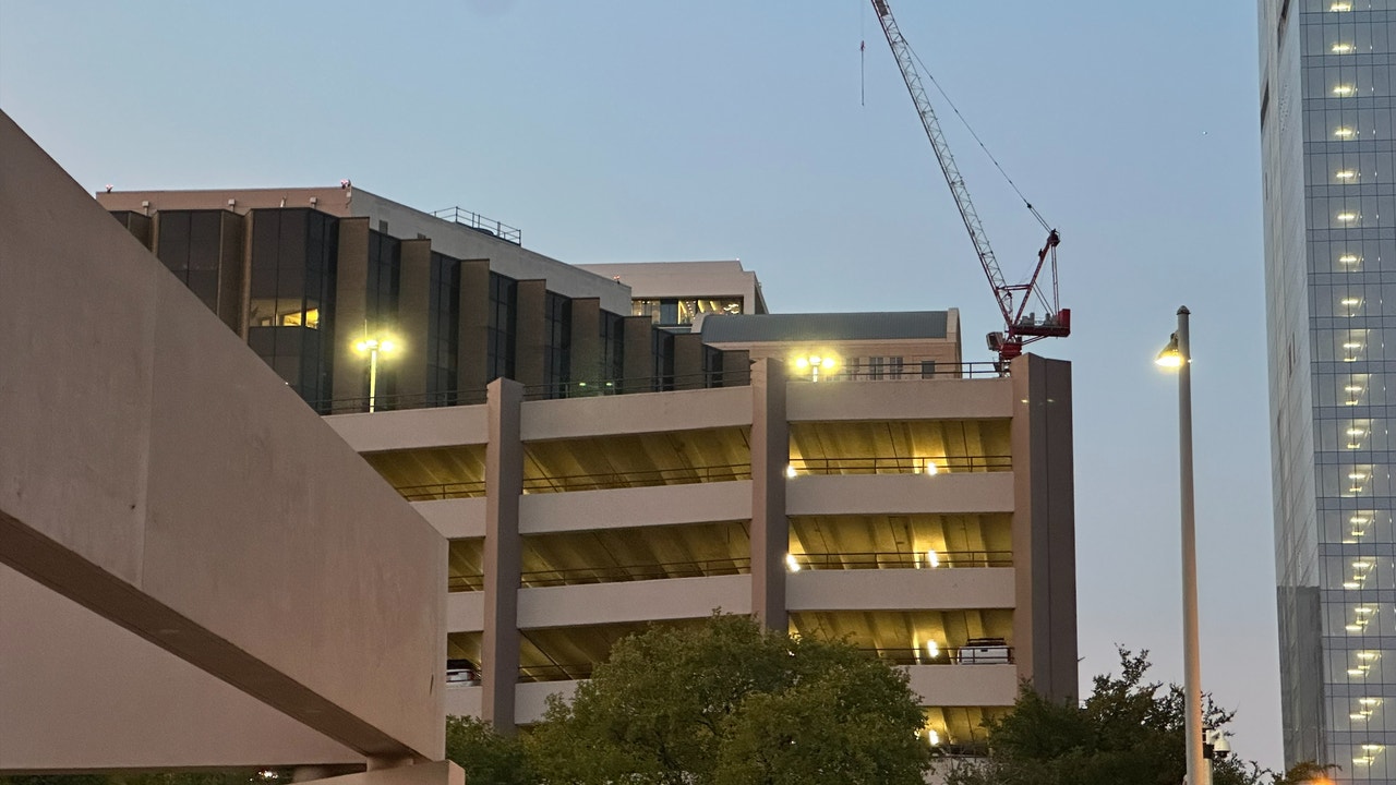 ‘Critical incident’ shuts down busy intersection in downtown Austin