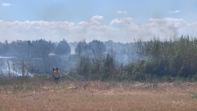 2-alarm brush fire burning in Southeast Travis County