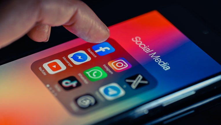 Texas House passes bill banning minors from social media