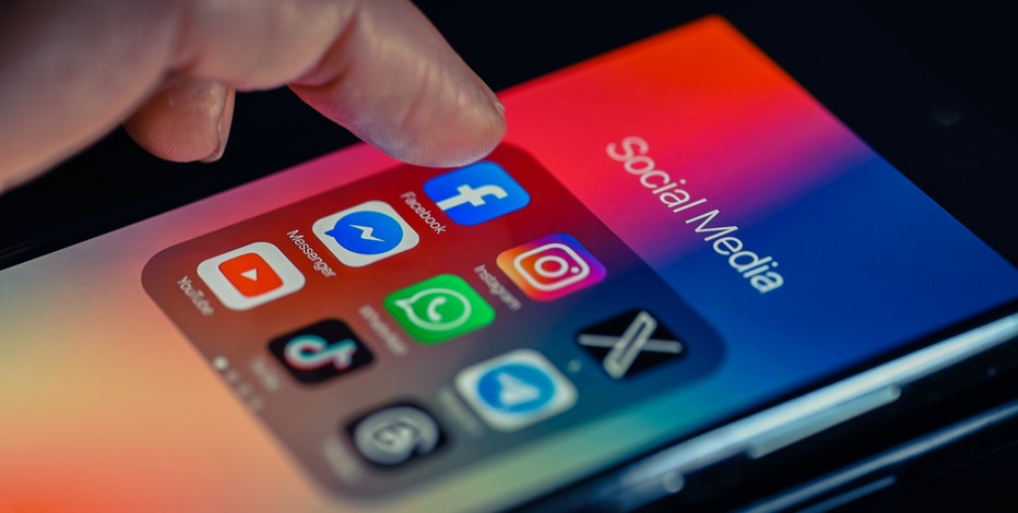 Texas House passes bill banning minors from social media