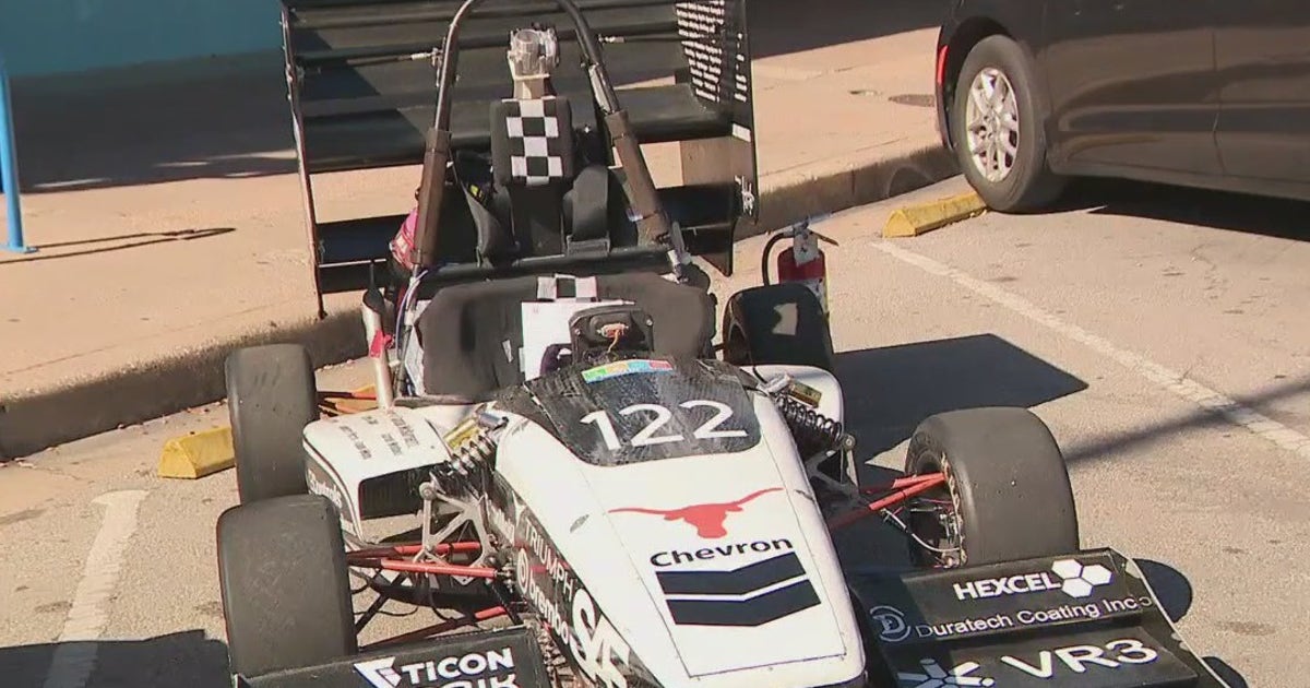 STEM UT Austin students granted full-ride scholarships | FOX 7 Austin