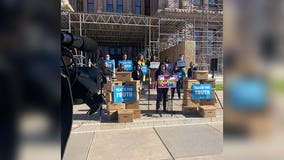 Texas Freedom Network delivers anti-school voucher petition to lawmakers