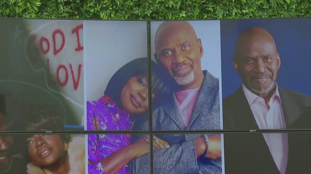 Actor, producer, and Austin native Julius Tennon receives the keys to city