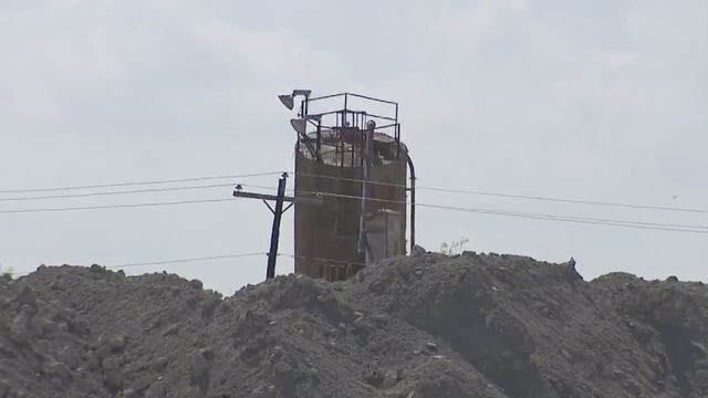 Southeast Austin residents concerned about cluster of nearby rock crushing plants