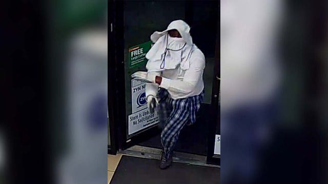Police searching for armed robbery suspect in northeast Austin