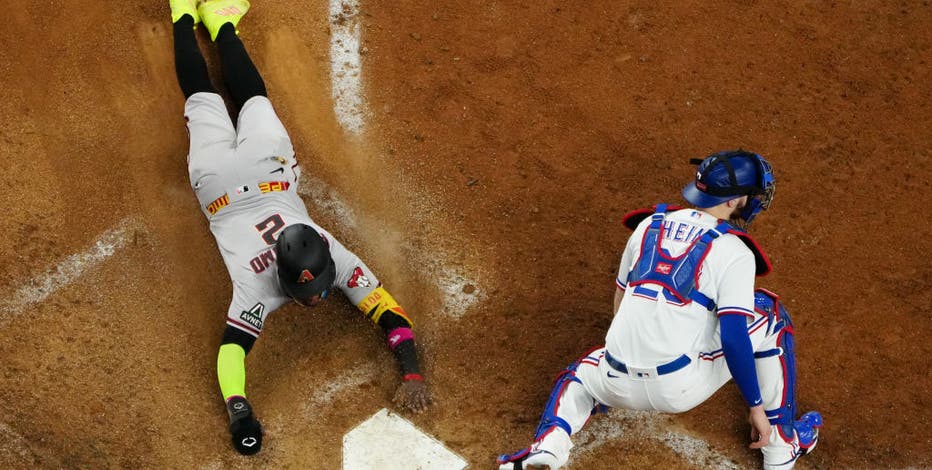 World Series Game 2 Live Updates: Rangers trail D-backs 2-0