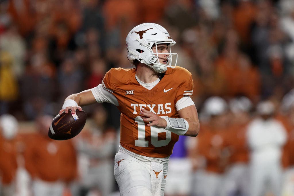 No. 4 Texas Longhorns rallies from 20-point deficit to stun No. 1 Ohio State 24-23