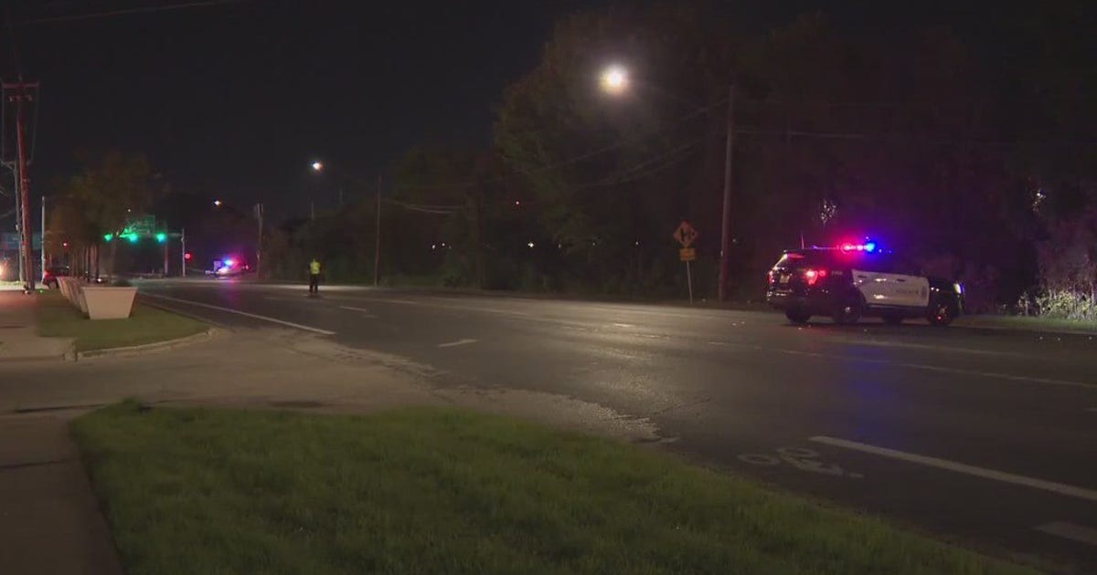 Pedestrian killed in hit-and-run: APD | FOX 7 Austin