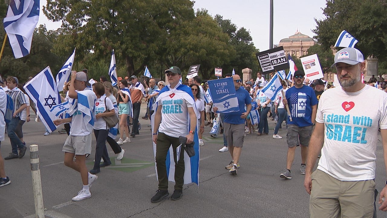Supporters of Israel gather outside Texas State Capitol