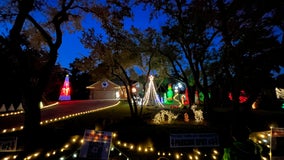 Holiday light display in Cedar Park helping community