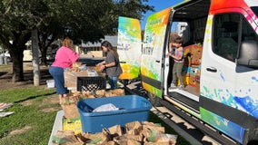 Helping Hands of Georgetown dishes out Thanksgiving groceries