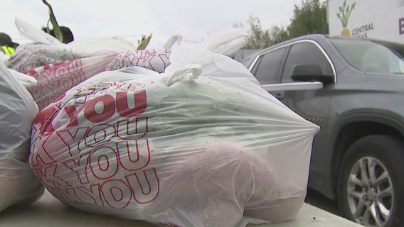 Central Texas Food Bank gives out holiday meals in East Austin