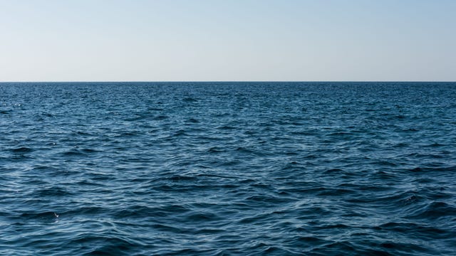 US military aircraft crash over the Mediterranean killed 5 crew members