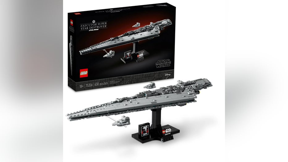 LEGO-EXECUTOR-SUPER-STAR-DESTROYER.jpg