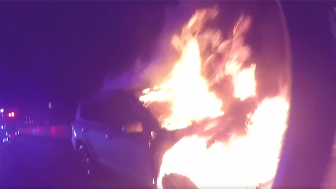 新视频显示乔治敦消防队扑灭I-35上的大火