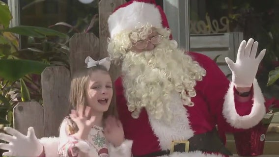Santa Claus stops in Bastrop for annual holiday market