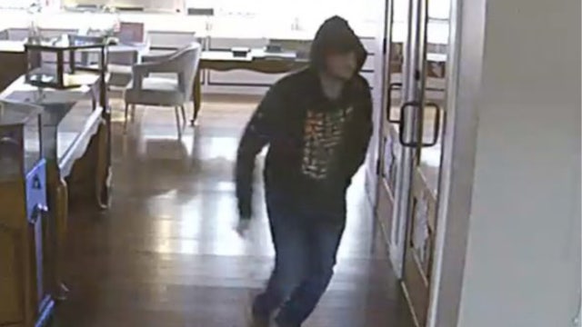 Rubber wedding rings stolen from Fredericksburg jewelry store