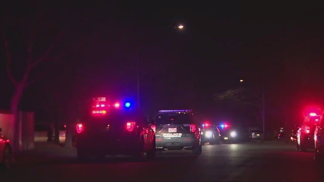 Police shoot, injure stabbing suspect at North Austin home