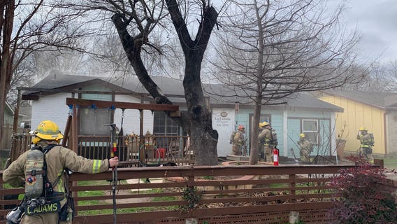 Fire at house in southeast Austin displaces nine people: AFD