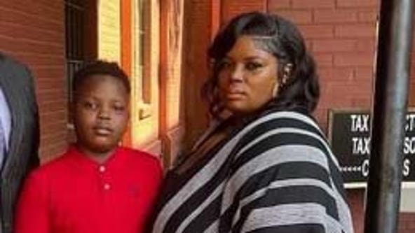 Mother sues after 10-year-old son arrested for public urination