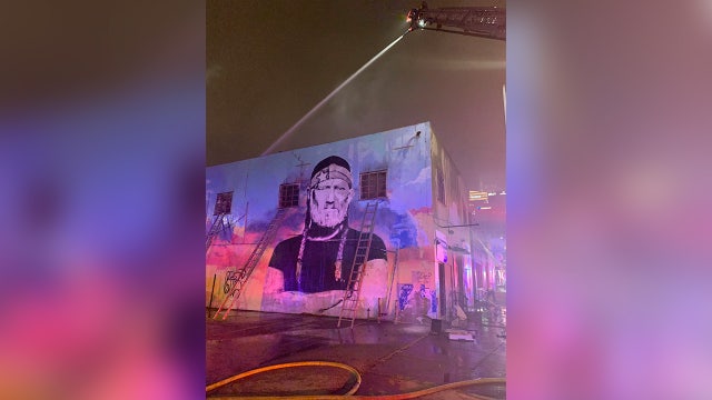 Fire at abandoned bar downtown near Sixth Street: AFD