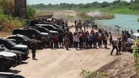 Fight over Texas immigration law SB 4: This Week in Texas Politics