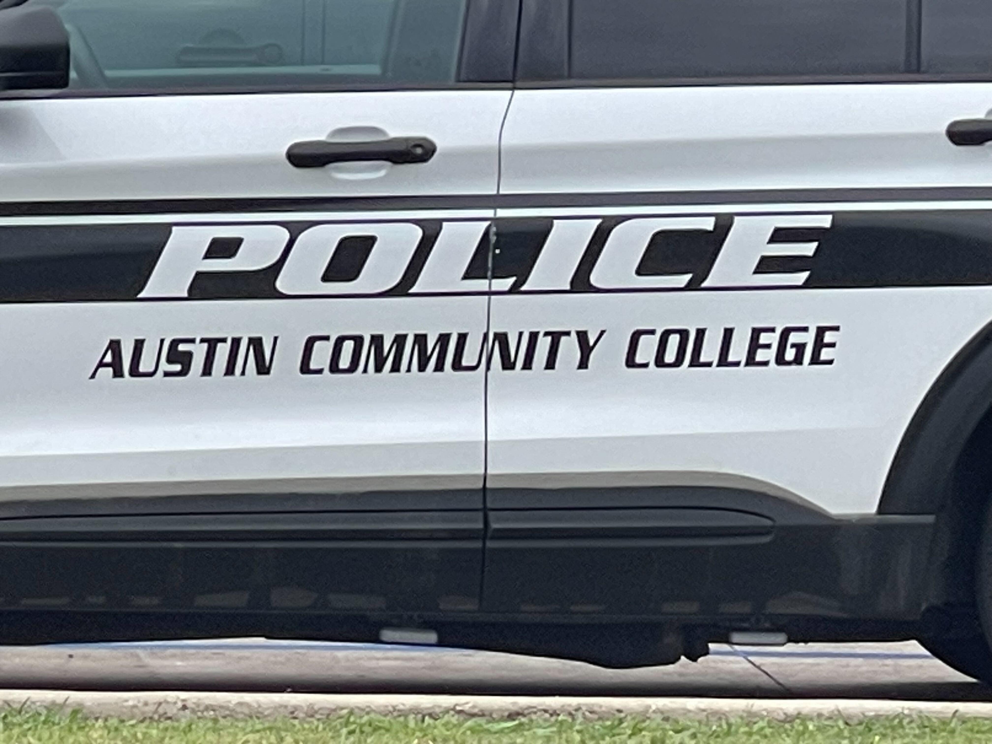 Stabbing near ACC Riverside campus; 2 injured, suspect in custody