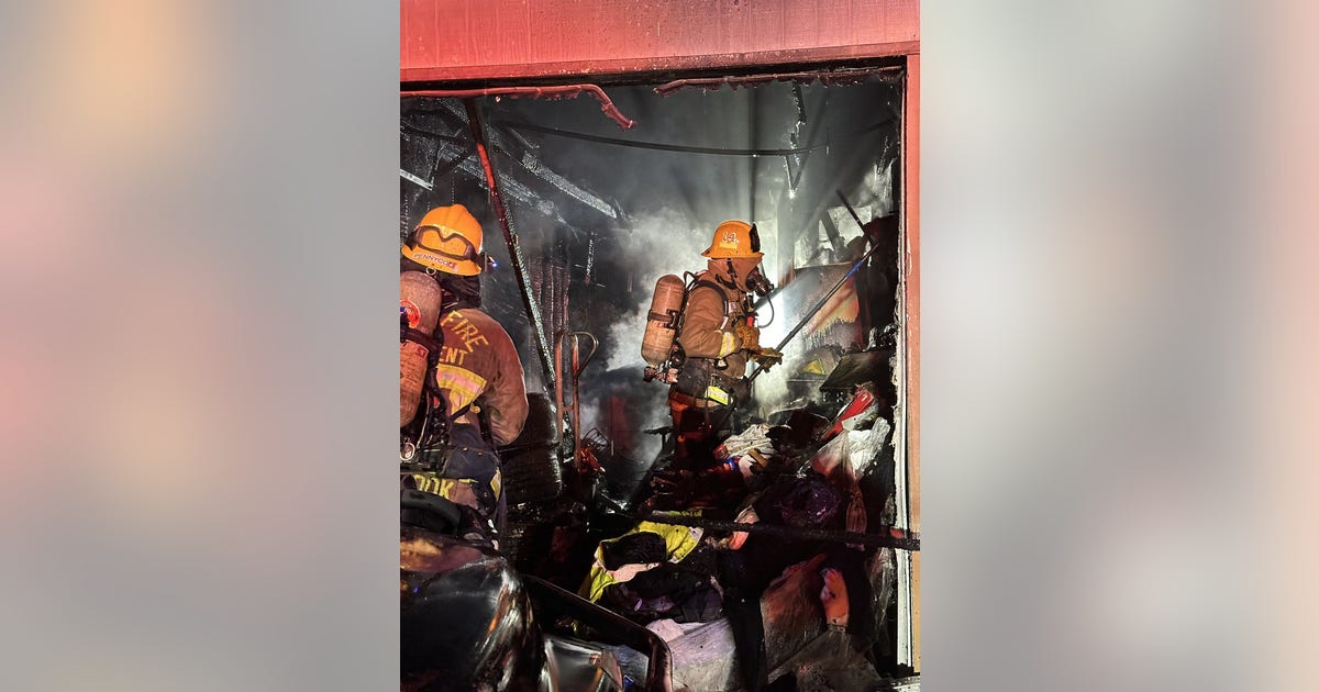 AFD battles house fire in East Austin | FOX 7 Austin