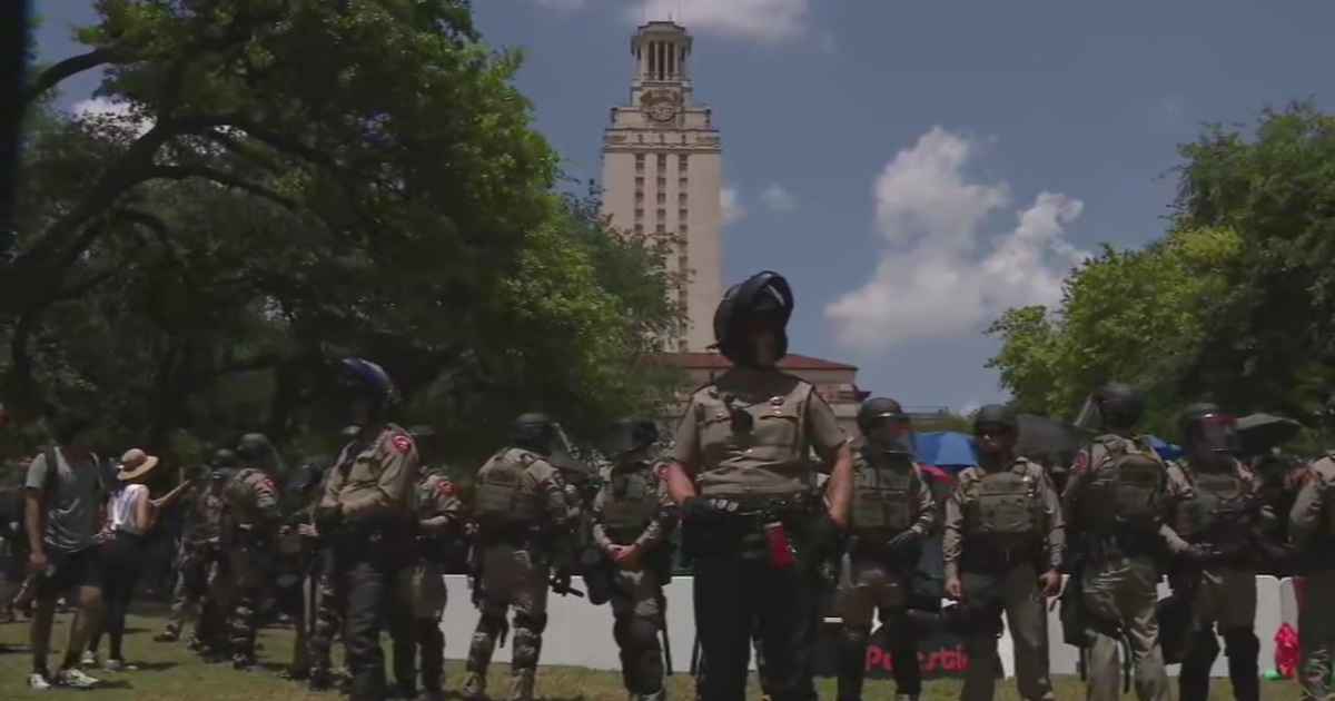 Ut Austin Riots UT Austin Palestine protest: Nearly 80 protesters taken into custody ...