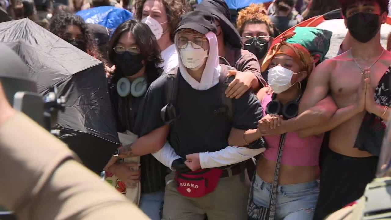 Texas Senate Considers Ban on Masks at Protests