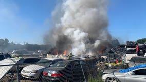 Multiple cars on fire at salvage yard in south Austin: AFD