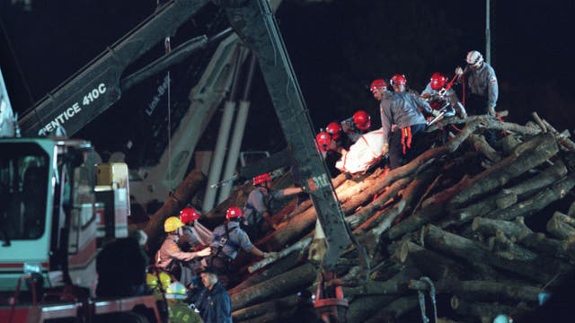 25 years after fatal bonfire, Texas A&M considers bringing student tradition back