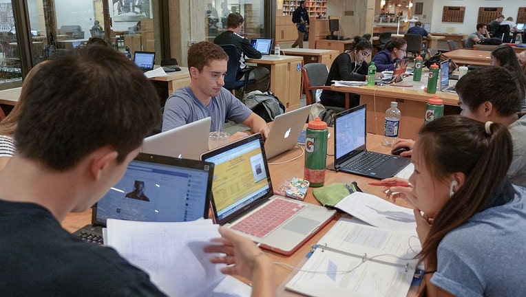 Students-study-in-a-library.jpg