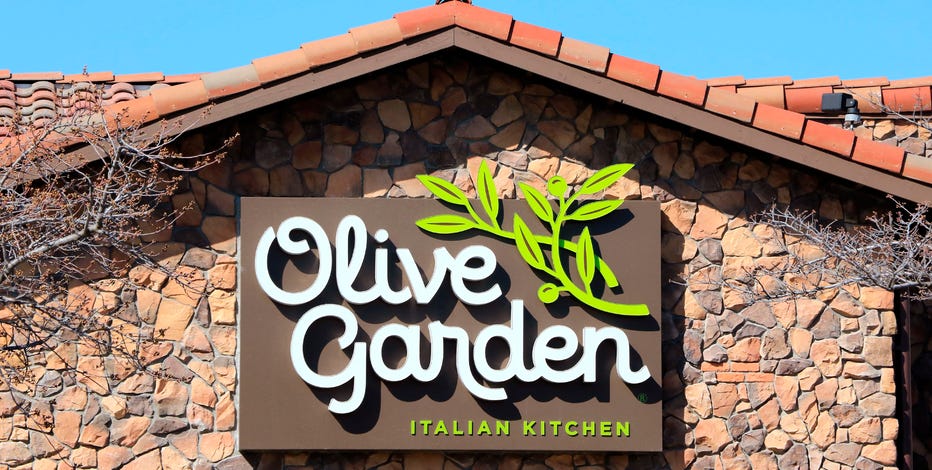 These iconic restaurants are all owned by the same companies