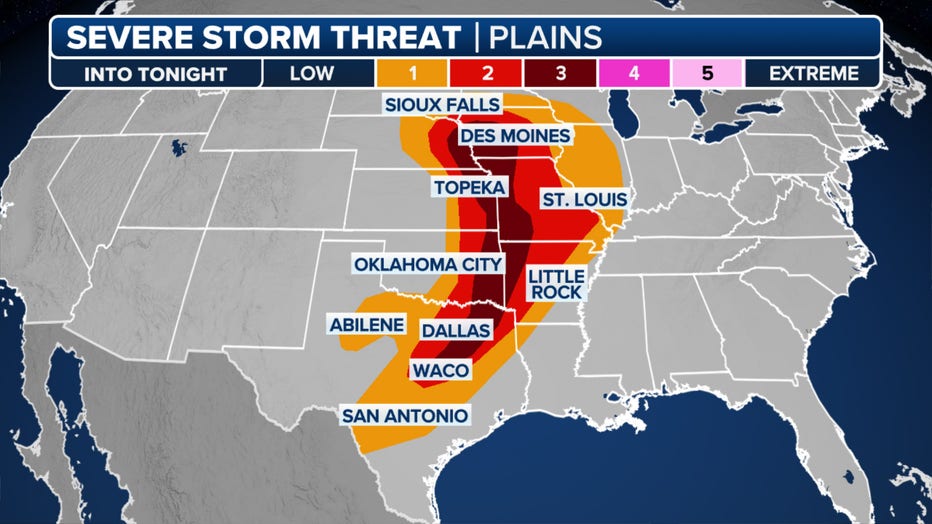 weather graphic nebraska storm tornado