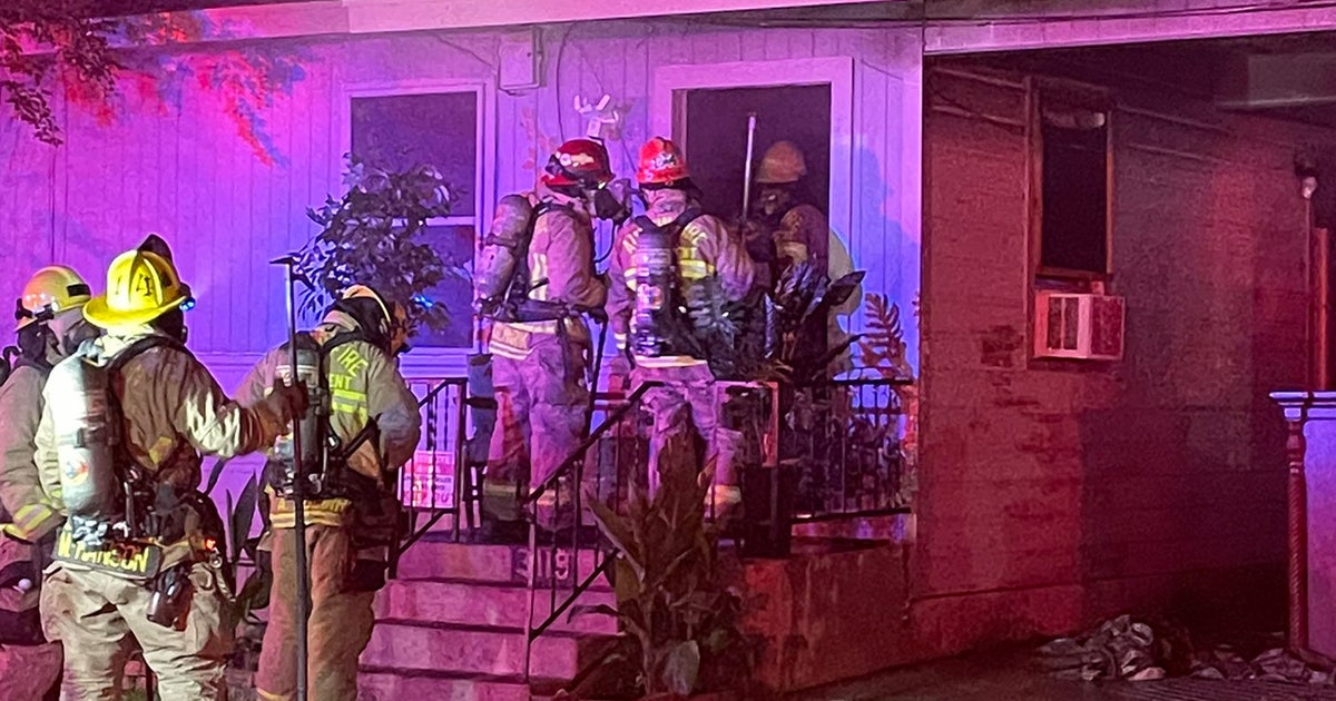 1 injured in East Austin fire, 3 cats rescued | FOX 7 Austin