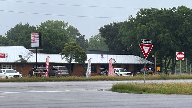 Homicide in Southeast Travis County; deputies searching for suspect