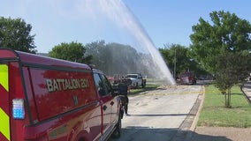 Water line busts after big rig gets caught in sinkhole north of Austin; boil water notice in effect