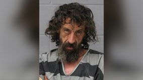 Man threatens to stab two victims, refuses arrest in downtown Austin: affidavit