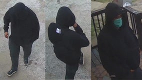Police looking for man who robbed East Austin business at gunpoint