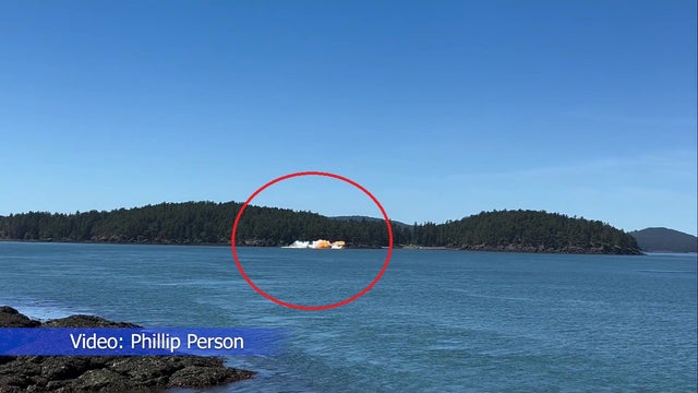 Video shows fiery small plane crash into WA waters near Orcas Island