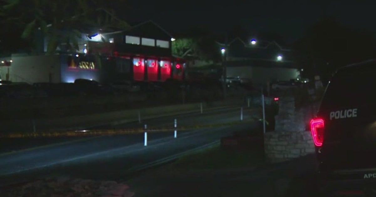 Man dies at SE Austin apartment complex, police investigating as ...