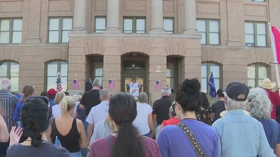 Trump assassination attempt: Supporters gather at Williamson County Courthouse