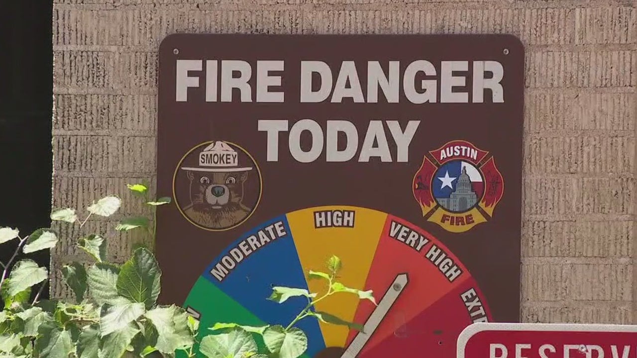 Texas wildfire threats continue amid triple-digit temps Texas wildfire threats continue amid triple-digit temps