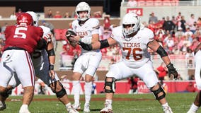 Ewers’ two touchdowns, Texas’ defense lead No. 3 Longhorns past Arkansas 20-10