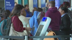 Busy Thanksgiving travel in full swing at Austin airport