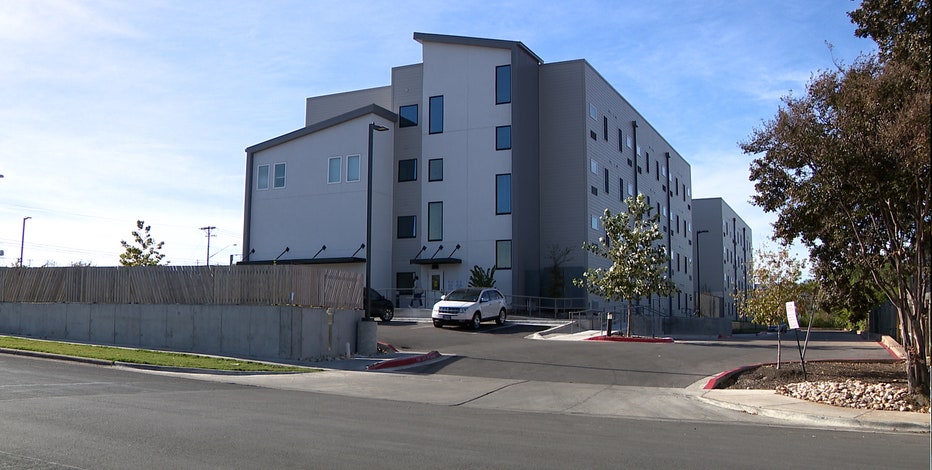 Woman shot, killed at North Austin apartment complex: APD