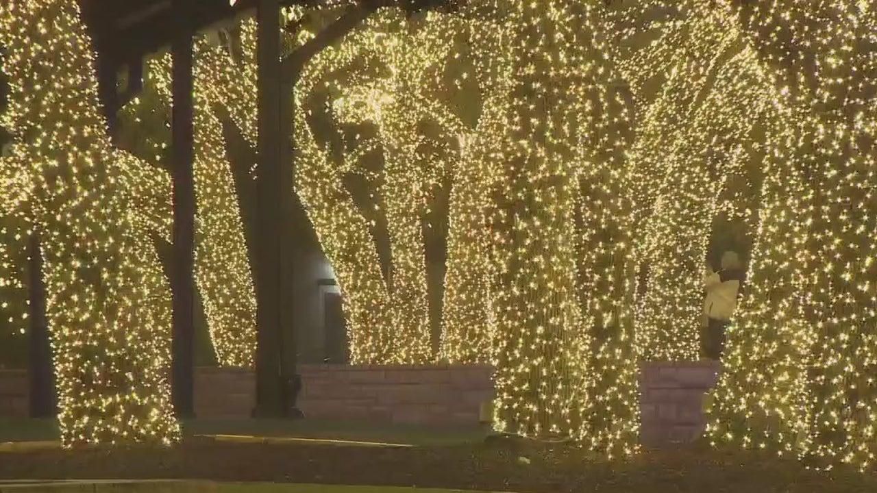 Light displays across Central Texas celebrate holiday season