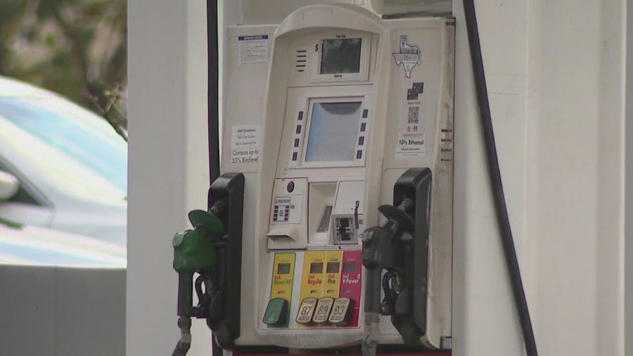 Texas gas prices predicted to be low during record-breaking holiday travel